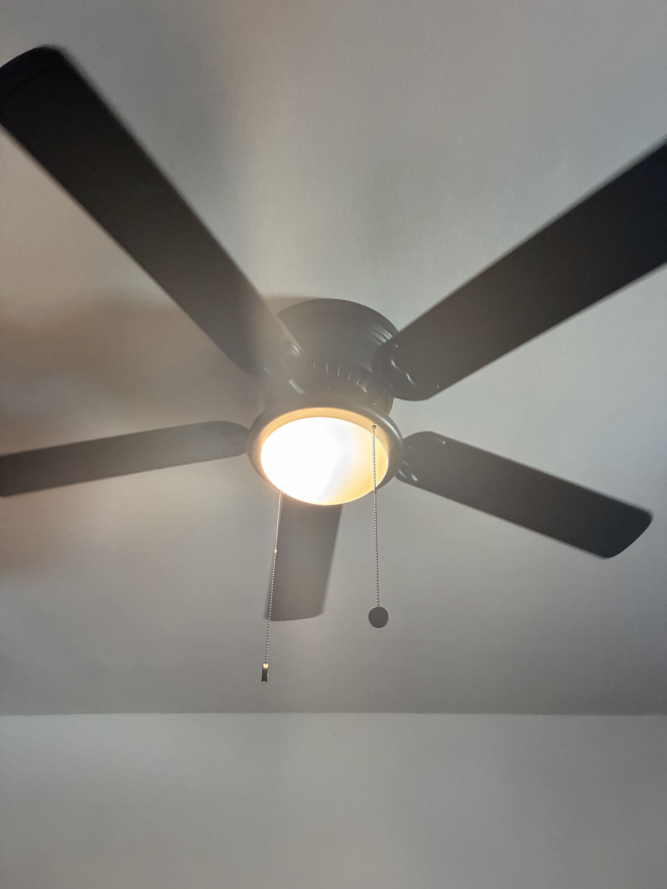 Customer has seized ceiling fan motor in Baltimore city MD. Stella Electric install new ceiling fan in Baltimore city Md.