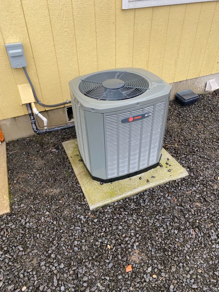 Air conditioner maintenance tune up 