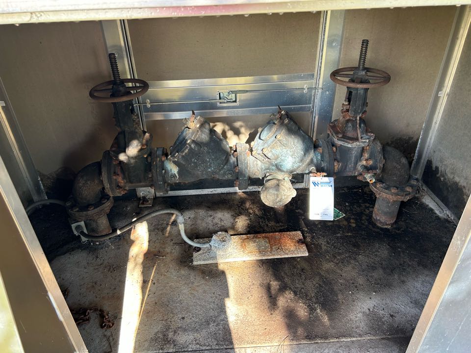 Customer called to replace existing 4” Wilkins 975 backflow, so we installed a new 4” Wilkins 375AST.