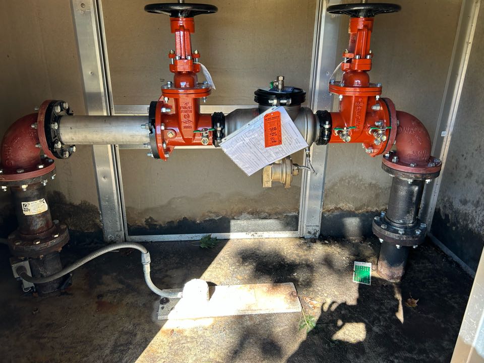 Customer called to replace existing 4” Wilkins 975 backflow, so we installed a new 4” Wilkins 375AST.