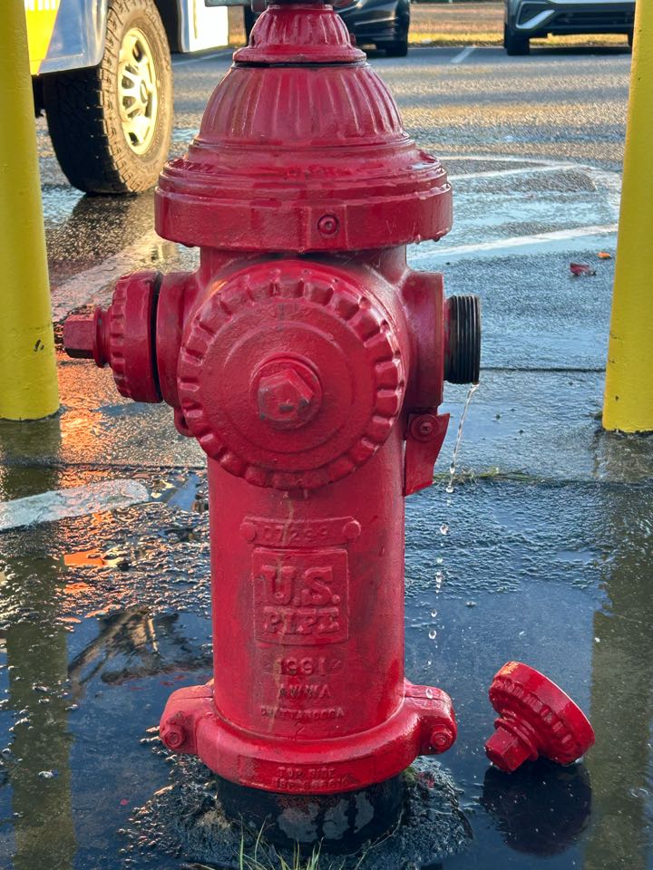 Customer called with an old fire hydrant that was damaged and leaking. Water Worx Services dug up the old fire hydrant and replaced the full hydrant assembly, including the shoe, main valve, upper, and lower barrel.