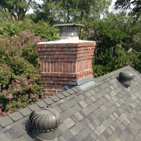 Evaluating chimney for water leak and giving an estimate for the repairs