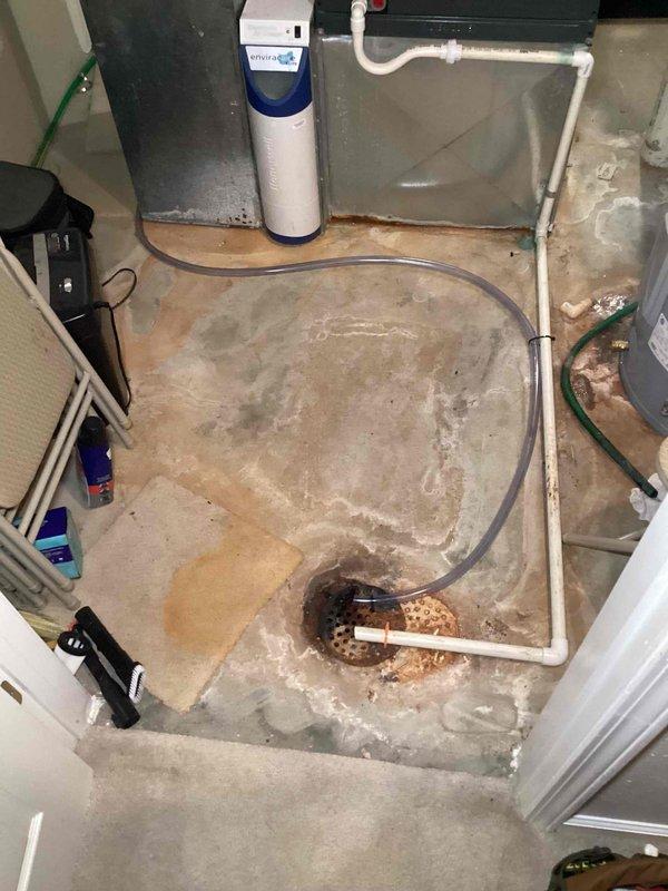 Successfully replaced 600M humidifier including installation of new shut-off valve and water line. Properly disposed of old unit and confirmed heating/cooling system functionality after completion of work.