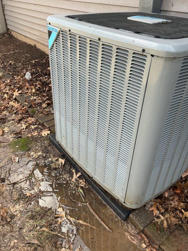 Performed routine maintenance on 2021 residential A/C system. Inspected and identified thermostat programming issues causing intermittent temperature display; recalibrated settings to match customer preferences. Cleaned condensing unit, removed debris and standing water around outdoor equipment, and replaced existing Filtrete 1550 (16x25x4) air filter to restore optimal system performance.