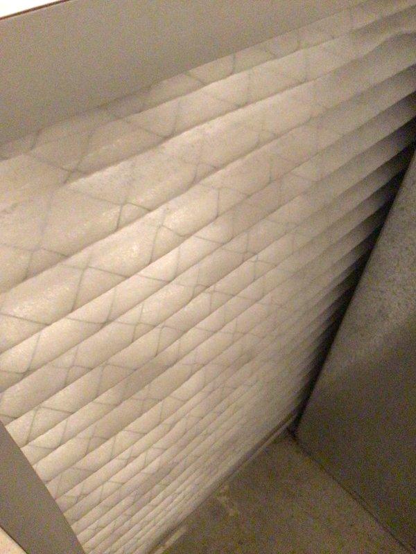 Performed comprehensive cooling tune-up on 2009 air conditioning system. Inspected circuit board connections and internal wiring, finding all components in proper working condition. Verified clean air filter with proper installation; system is operating efficiently with no issues detected.