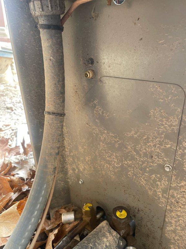 Responded to a cooling system failure on a Lennox unit. Diagnosed a faulty low pressure switch preventing the system from operating properly. Removed the defective low pressure switch and installed a replacement screw-in style low pressure switch sourced from Johnstone Supply. Tested system operation and verified proper cooling functionality. Discarded the failed component and cleared the service call.