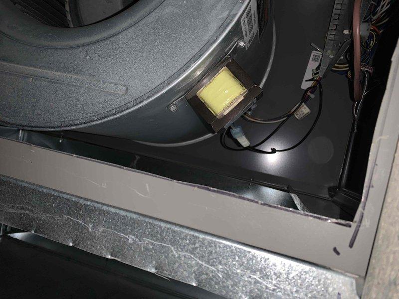 Completed comprehensive AC tune-up and maintenance on single outdoor condensing unit aged 0-5 years. Inspected condenser coil fins which were found in clean condition with no debris buildup, verified proper airflow through heat exchanger, and examined internal electrical components including transformer, capacitor, and wiring connections for secure mounting and proper operation. All system components functioning within normal parameters with no deficiencies noted.