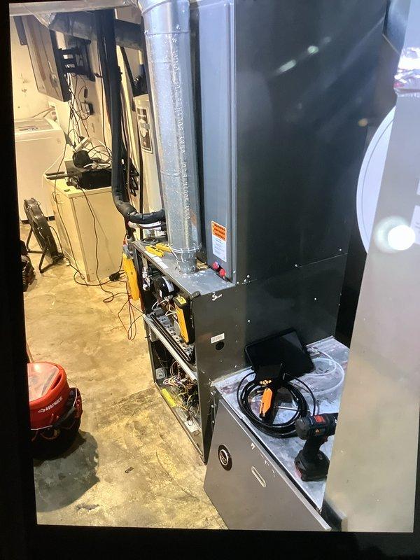 Completed comprehensive Supertune maintenance service on residential split HVAC system, servicing both the outdoor air conditioning condenser unit and indoor furnace. Performed full system diagnostics, cleaned components, verified proper operation of all equipment, and conducted safety inspections on both heating and cooling systems to ensure optimal performance for the upcoming season.