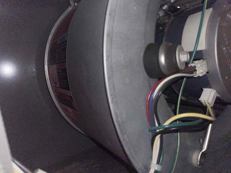 Completed preventative maintenance tune-up on single outdoor AC unit. Performed comprehensive system inspection including visual examination of return air grille and filter condition, checked all electrical connections and wiring at contactor and capacitor, verified proper component operation, and documented equipment condition through photographic records. Unit operating within normal parameters upon completion of service.