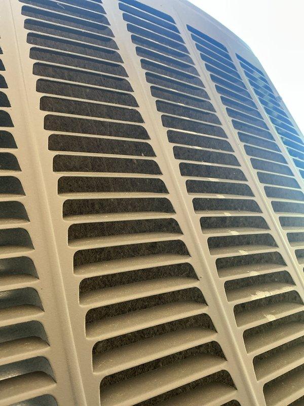 Responded to callback for humidity and cooling issues on newly installed system. Inspected Lennox S40 smart thermostat operation and verified system notifications were cleared with no active alerts. Examined air return grille and noted dust accumulation on louvers that could restrict airflow and impact system performance; recommended cleaning to optimize air circulation and system efficiency.