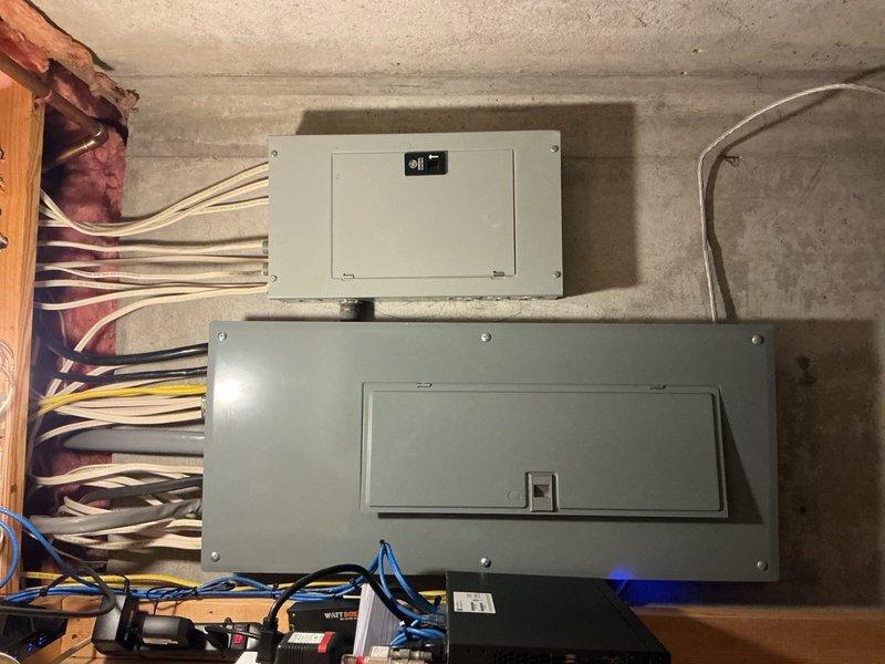 Responded to service call for non-functioning light fixture and intermittent ceiling fan light issue in bedroom. Troubleshot pindon light that remained inoperative after bulb replacement, identified electrical fault, and restored functionality. Diagnosed and repaired ceiling fan causing intermittent light operation in bedroom, ensuring reliable operation of both lighting circuits.