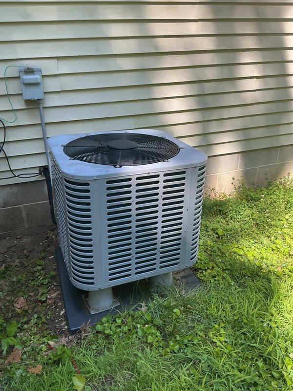 Completed comprehensive cooling system tune-up on single outdoor AC condenser unit. Performed standard maintenance protocol including inspection of condenser coils, electrical connections, and refrigerant levels; verified proper operation of compressor and condenser fan motor. Inspected and documented heavily soiled air filter requiring replacement due to significant dust and debris accumulation restricting airflow.