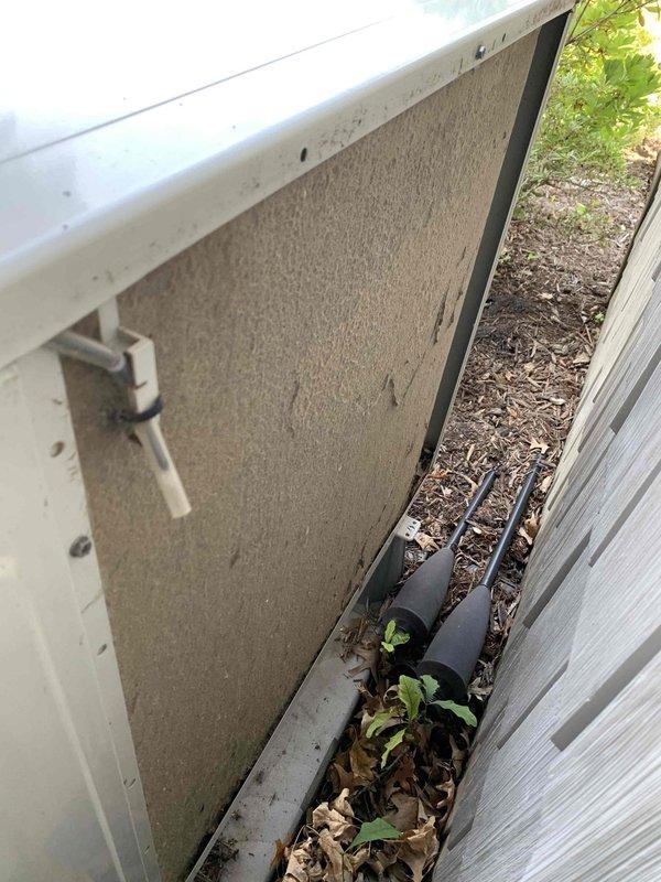 Responded to service call for mini split system in upstairs bedroom with reported issue of green light flashing but no cool air output. Upon arrival, performed diagnostic evaluation of outdoor condensing unit and measured system pressures and vacuum levels using digital manifold gauge. System showed abnormal readings indicating refrigerant circuit issues, with vacuum reading of -70 and improper superheat conditions at 60%, confirming unit's inability to provide cooling despite receiving power signal from indoor head unit.