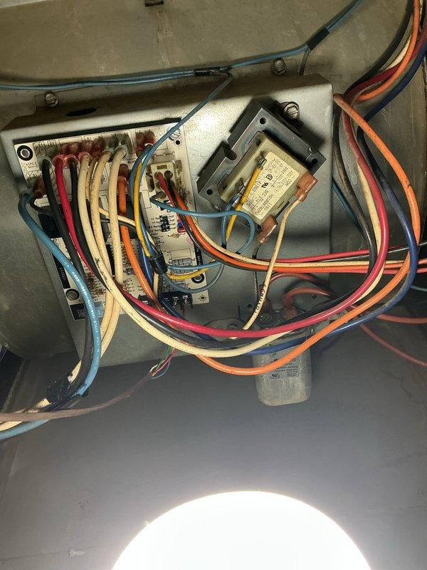 Replaced the failed gas valve on the furnace to restore heat. Installed the new valve with the retrofit kit's valve harness, connected the PV, MV and COM leads per the wiring diagram, and secured and verified all control board and transformer connections. Removed and discarded the old valve.
