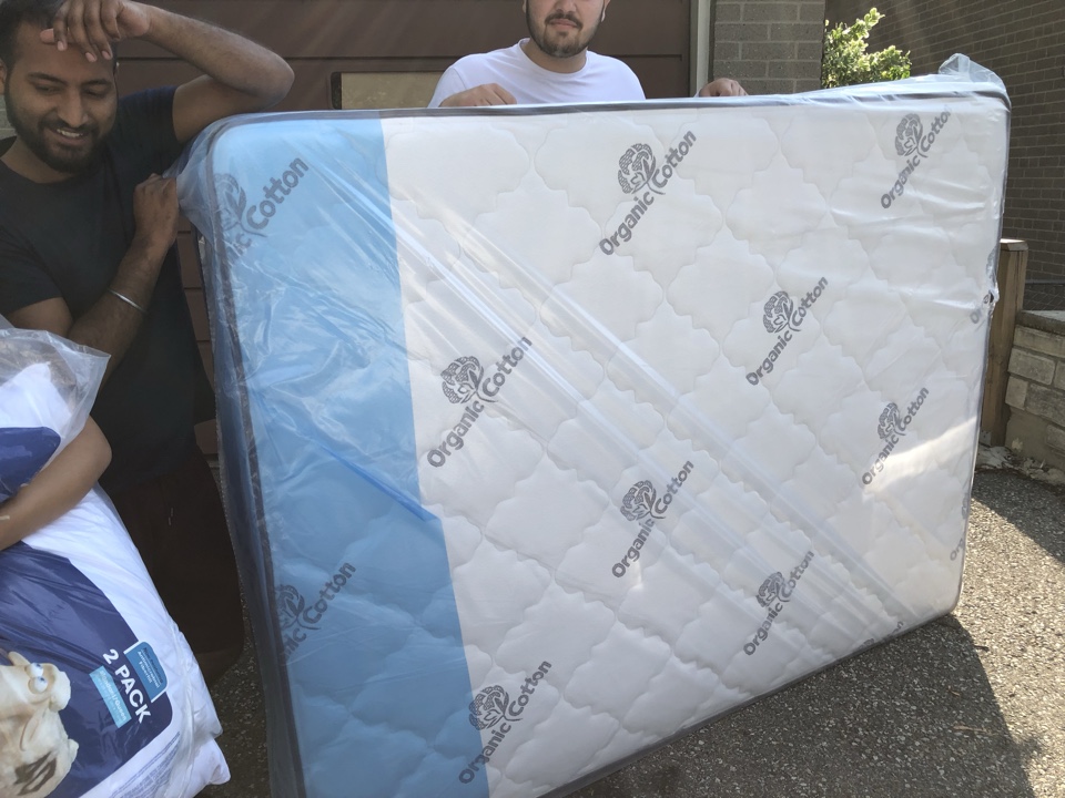 Delivering queen size mattress