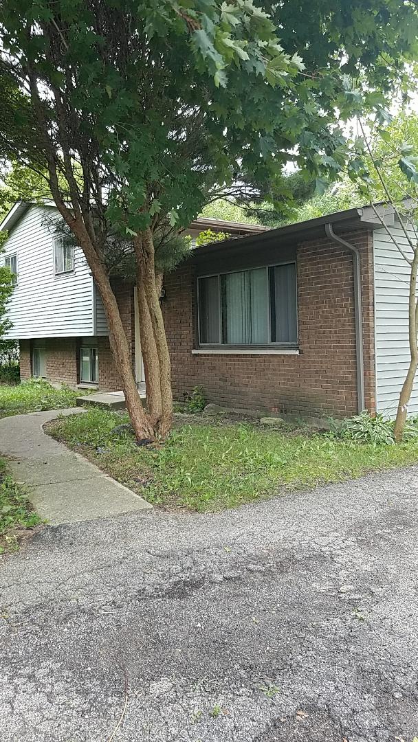 Full roof tear off replacement asphalt shingle roof with a lot of rotted wood. Full roof tear off replacement asphalt shingle roof with a lot of rotted wood.