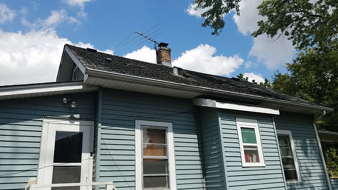 Estimating a tear off and full roof replacement asphalt shingle CertainTeed or GAF roof Estimating a tear off and full roof replacement asphalt shingle CertainTeed or GAF roof