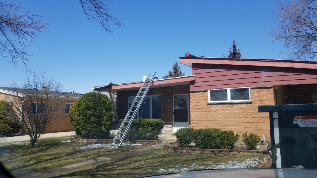 Installing TPO flat roof system. Installing TPO flat roof system.