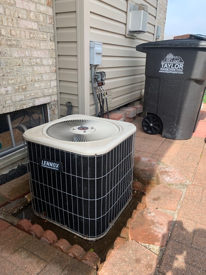 Lennox A/C: Basic Maintenance Visit 