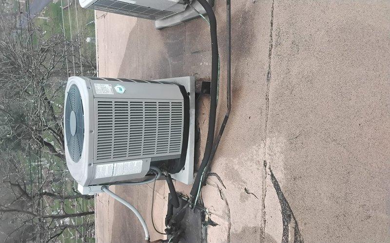 Completed comprehensive clean and check maintenance service on residential air conditioning system per Comfort Plan agreement. Performed thorough inspection of rooftop-mounted condenser unit, verified proper operation of fan motor and compressor, cleaned condenser coils, checked refrigerant levels and electrical connections, and confirmed system is operating within manufacturer specifications. All components found in good working condition with no deficiencies noted at time of service.