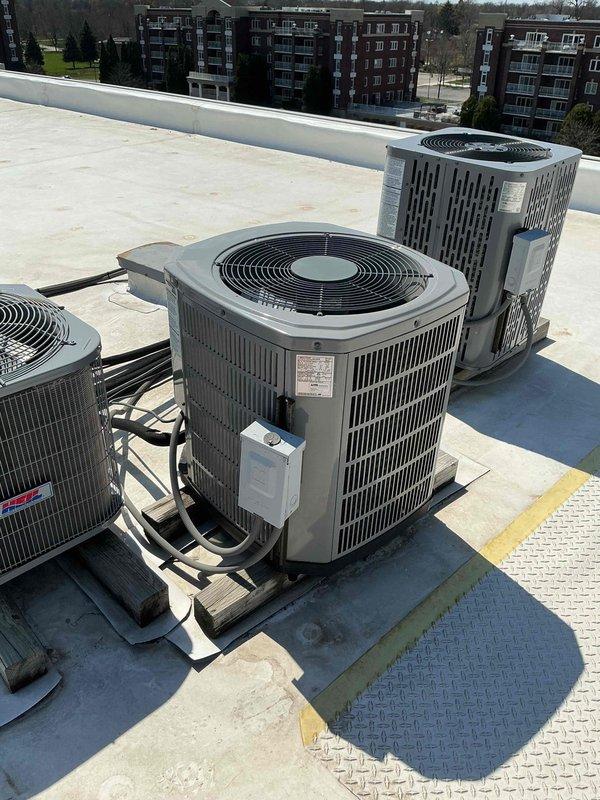 Performed commercial HVAC preventive maintenance inspection per service agreement on rooftop air conditioning condenser units. Conducted comprehensive system evaluation including electrical measurements with digital multimeter, recording operating parameters to verify proper unit performance and confirm all equipment operating within manufacturer specifications.