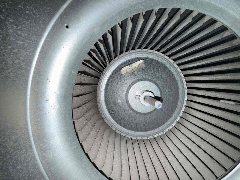 Completed comprehensive clean and check maintenance service on American Standard Gold Series air conditioning system per comfort plan agreement. Performed thorough inspection of all internal components including blower motor, control boards, and blower wheel assembly; verified proper operation of electrical connections and wiring harnesses; cleaned blower wheel and interior cabinet surfaces; confirmed system operational status with all components functioning within manufacturer specifications.