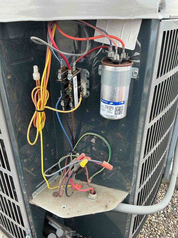 Completed comprehensive tune-up maintenance on single-system HVAC installation consisting of indoor air handler unit and outdoor condensing unit. Performed standard inspection of air handler located in interior closet space, verified proper airflow and filter condition, and inspected all accessible components including ductwork connections and drainage system. Conducted detailed examination of outdoor condenser unit, inspecting capacitor, contactor, electrical connections, and refrigerant lines to ensure optimal system performance and reliability.
