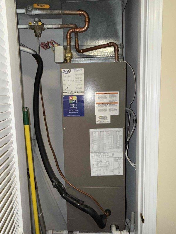 Completed comprehensive tune-up maintenance on single-system HVAC unit including air handler and condenser components. Performed standard preventive maintenance procedures, installed new 12x20x1 air filter, inspected evaporator coil fins and heat exchanger assembly, verified proper refrigerant line connections and copper piping integrity, and checked all electrical connections and safety controls. System operational and running within manufacturer specifications upon completion.