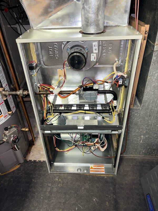 Completed comprehensive Comfort Plan clean and check maintenance on single HVAC system per scheduled appointment after 10:00 AM. Performed thorough inspection of gas furnace and air conditioning condensing unit, including examination of electrical connections, capacitor, blower motor assembly, gas burner components, and control systems. All components found to be in proper working condition with no signs of damage or deterioration requiring immediate attention.