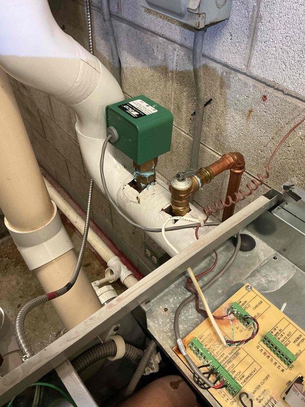 Responded to emergency service call for commercial building without hot water for 24 hours due to dual boiler system failure. Inspected both commercial boiler units, associated circulating pumps, piping connections, and control systems in mechanical room. Diagnosed issue, coordinated approval through property management, and restored hot water service to the building.