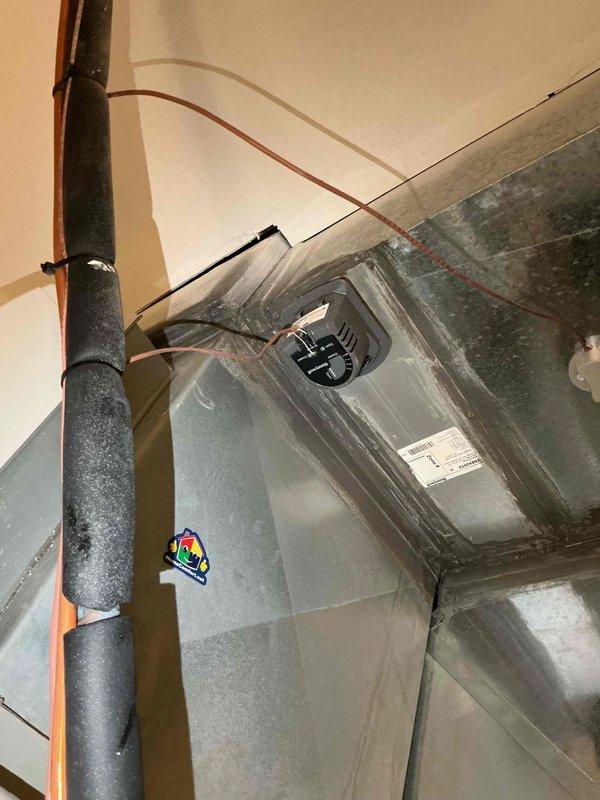 Responded to no-cooling complaint on residential air conditioning system. Performed diagnostic evaluation of outdoor condensing unit and indoor air handler components. Inspected ductwork assembly, refrigerant lines, electrical connections, and system operations. Collected equipment information and discussed preventative maintenance options with customer.