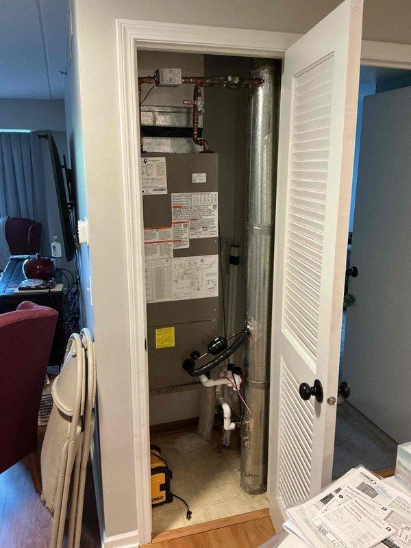 Returned to residential property under warranty to perform leak search on HVAC system following previous refrigerant top-off with EasySeal. Utilized UV light detection and bubble solution methods to locate refrigerant leak in air handler unit. Inspected evaporator coil assembly, copper line connections, and service valves for leak indicators.