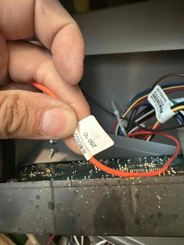 Responded to gas leak call and performed comprehensive system inspection. Located and replaced faulty compressor capacitor (C 7.5D-2) which was causing electrical issues. Inspected Hydrostat 16 control panel and verified proper operation with digital readout displaying normal parameters at 0.887. Cleaned accumulated debris from equipment housing and tested all electrical connections for safety. System restored to safe operating condition with no gas leaks detected upon completion of repairs.