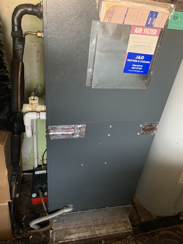 Preventative maintenance on a Goodman furnace 