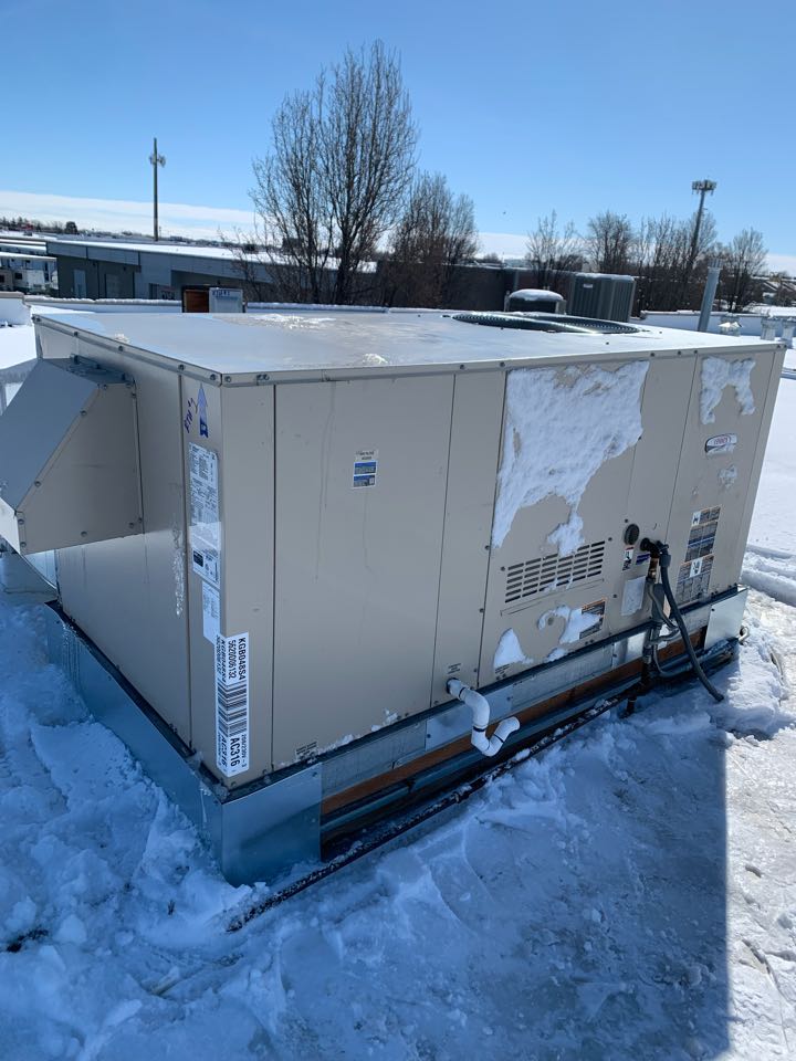 Nampa, ID - Lennox Rooftop Furnace Tune Ups
