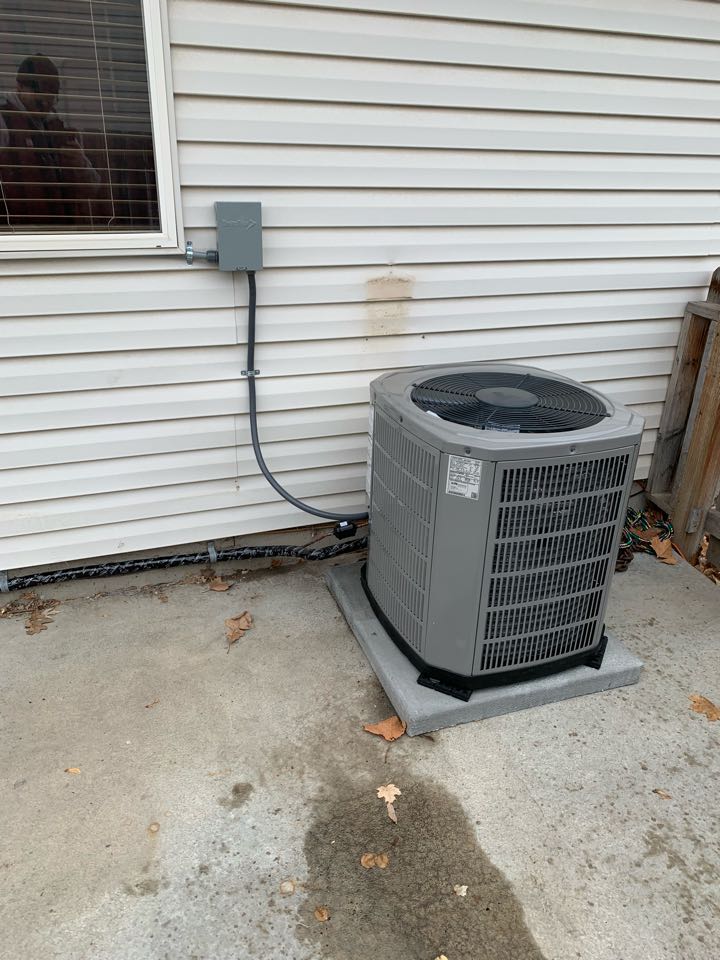 Nampa, ID - Full system, furnace, air conditioner coil install. Air Scrubber install, water heater install. Bradford White Water Heater, American Standard Gas furnace American Standard Air conditioner. Full system and water heater retrofit install. 