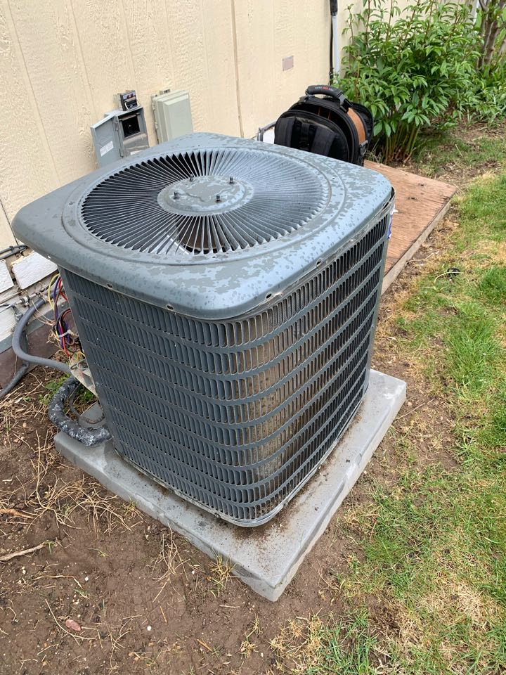 Caldwell, ID - AC and water heater maintenance. 