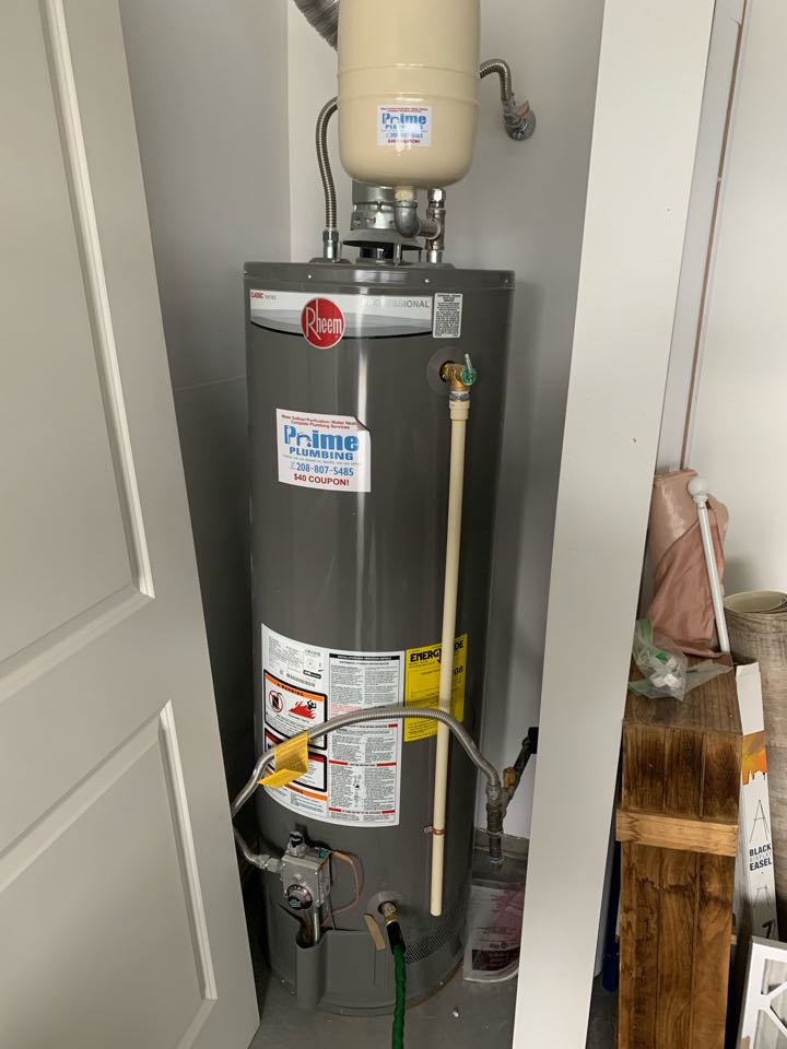 Caldwell, ID - AC and water heater maintenance. 