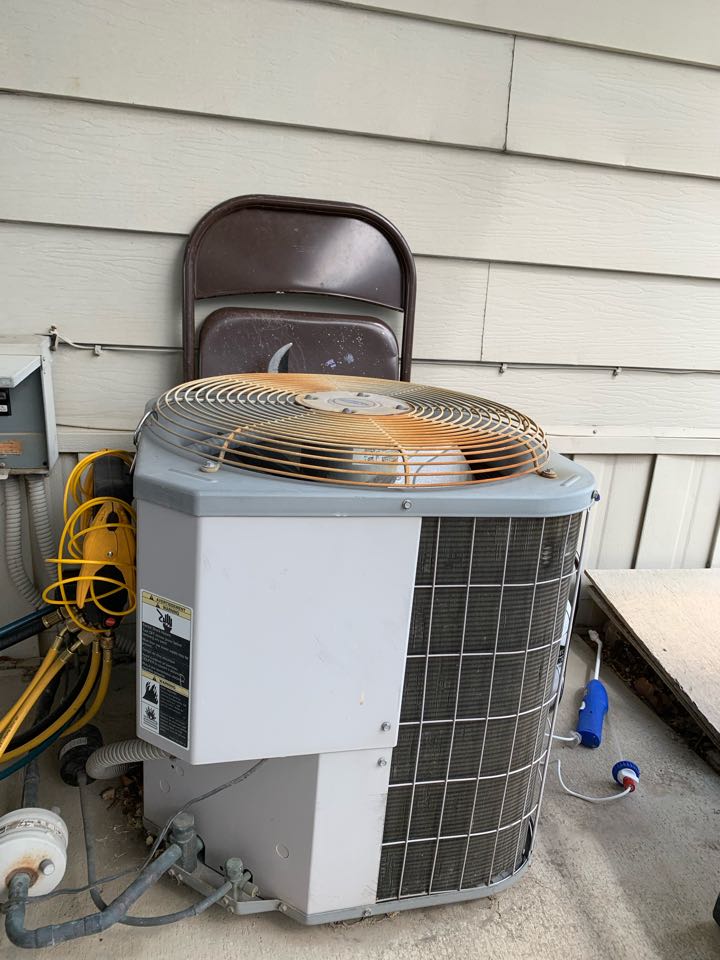 Nampa, ID - Ac and water heater maintenance. 