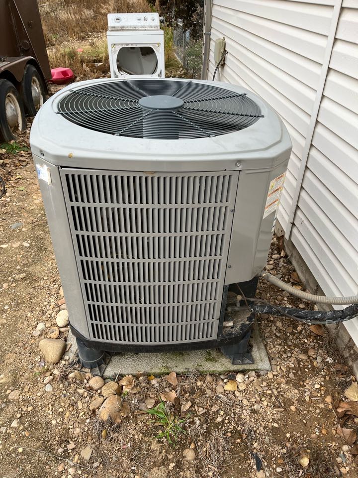 Nampa, ID - American Standard heat pump and electric furnace tune up
