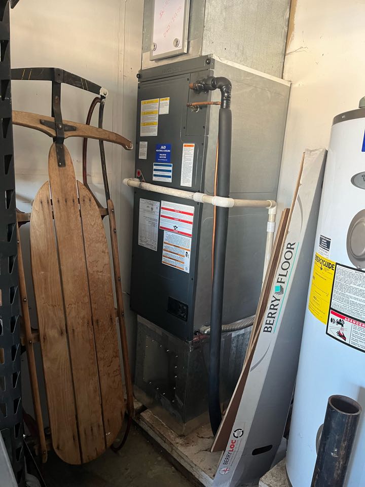 Nampa, ID - Amana heat pump and electric furnace tune up