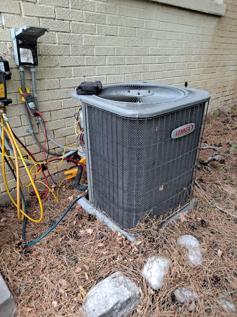 Air conditioner repair on Lennox Air conditioner 