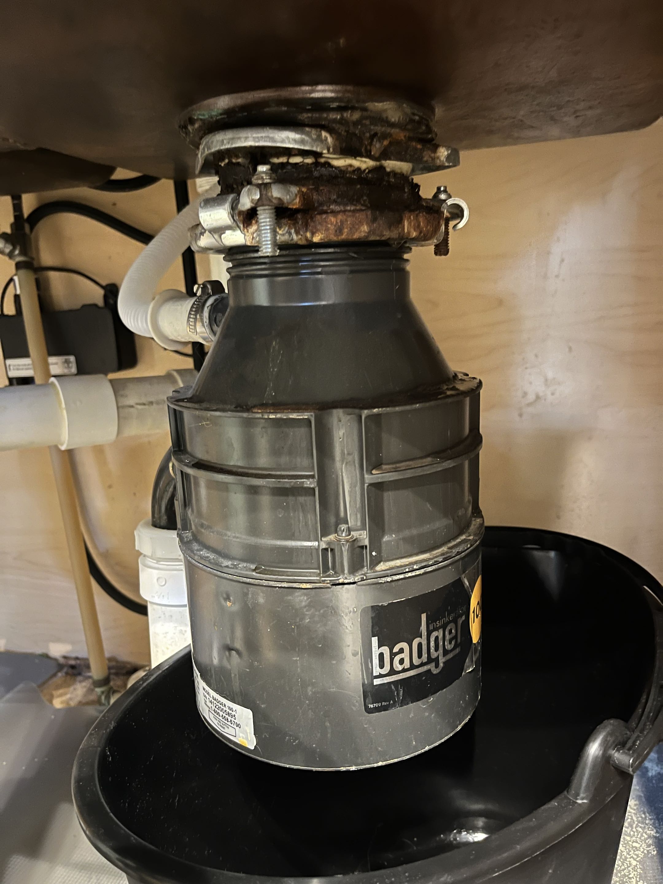 Replacing garbage disposal 