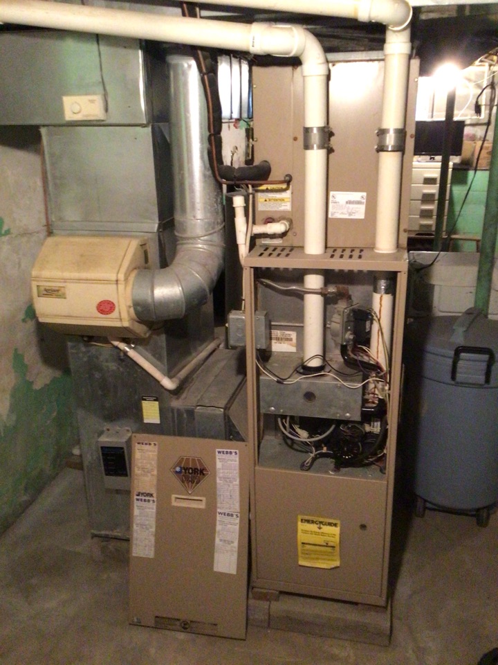 Webb’s 25Pt annual Maintenance on a York Diamond 90. 90% Gas Furnace system