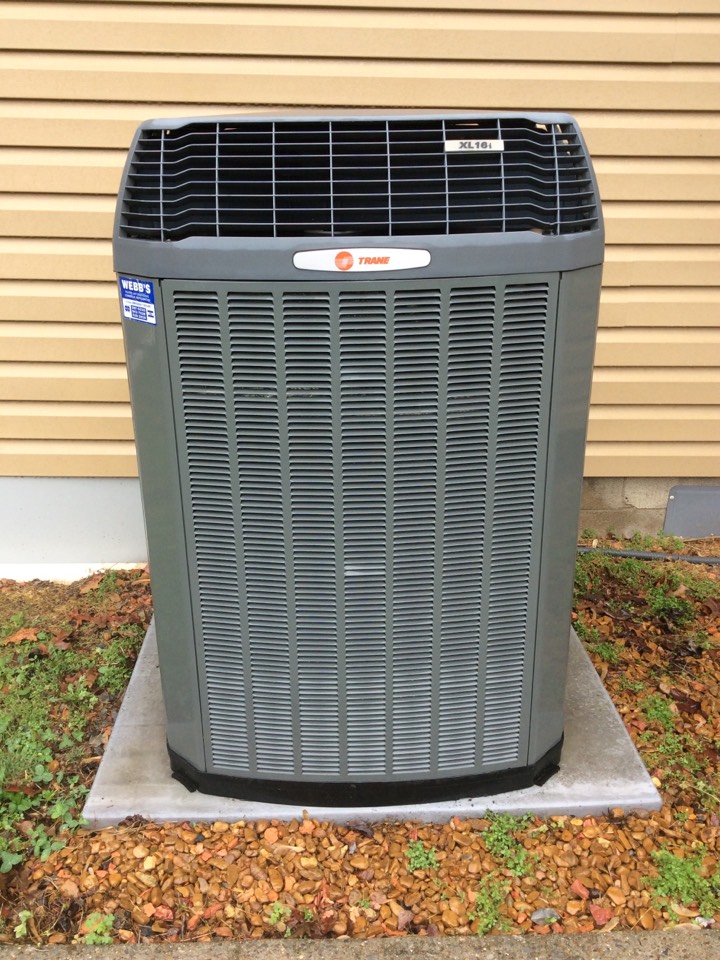 Webb’s comfort club spring clean & check on a Trane XL18i Air Conditioner. 