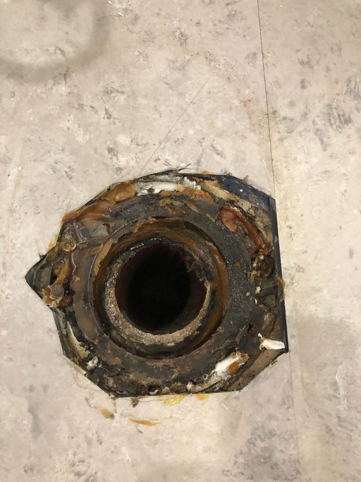 Toilet gaskit replace 