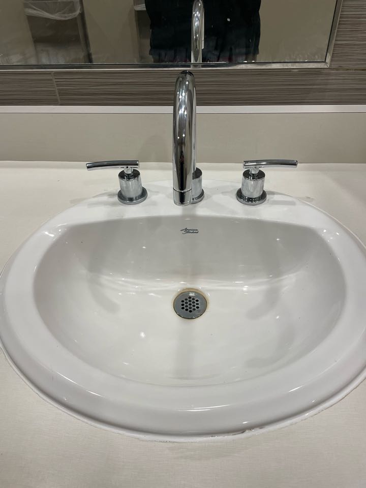 Replacement bathroom sink faucet in Ashley Homestore in Richmond hill 