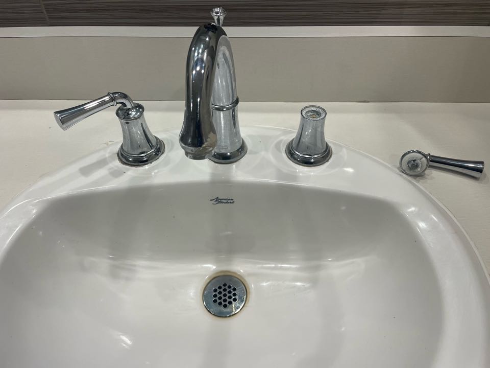 Replacement bathroom sink faucet in Ashley Homestore in Richmond hill 