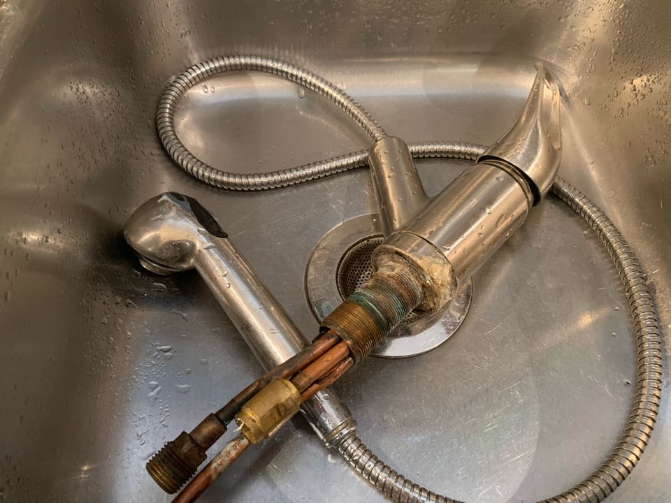 Replaced kitchen faucet 