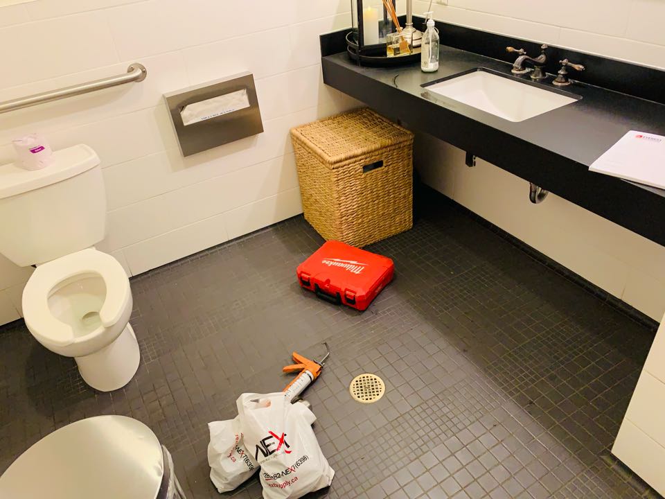 Pottery Barn yorkdale mall